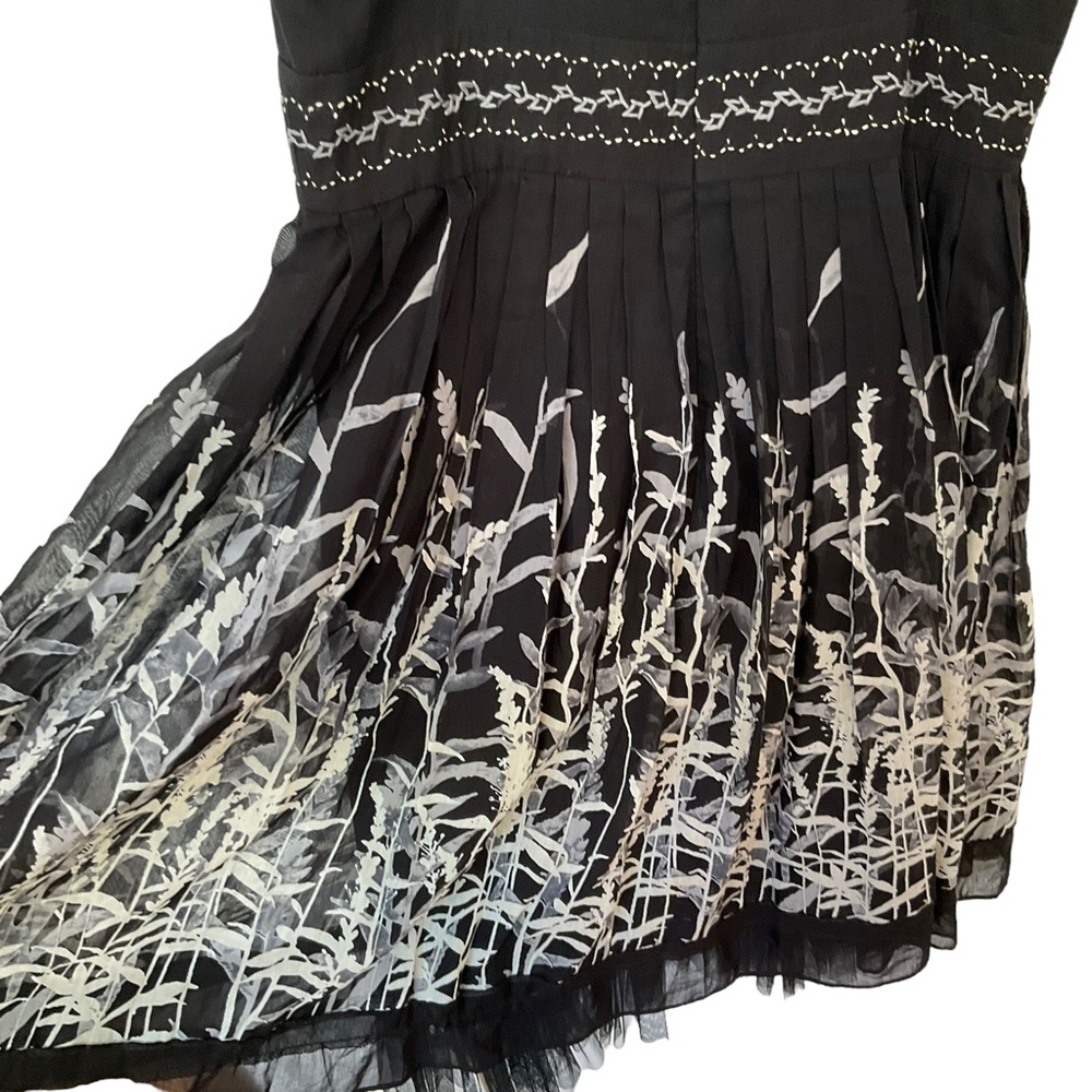 BCBG MaxAzria Pleated Tulle Cocktail Party Dress Babydoll Embroidered Fl… - Picture 7 of 16
